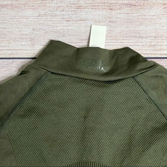 PINK Active Green Long Sleeve Partial Zip Pullover Cropped Sweatshirt Size M - Picture 10 of 10